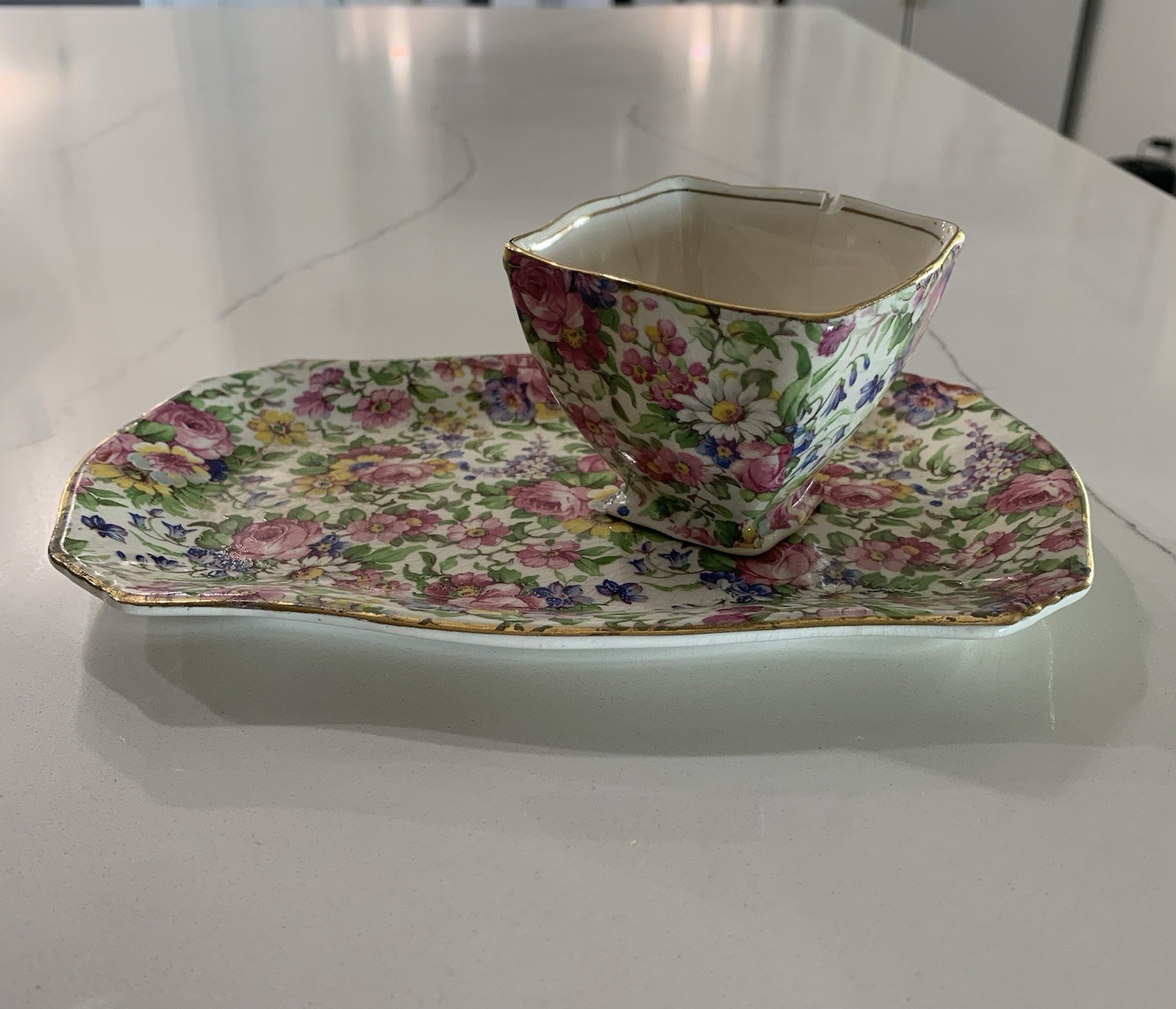 Royal Winton, Grimwades Summertime, Ivory Tray With Sugar Dish.  Royal Winton, Grimwades Summertime, Ivory Tray With Sugar Dish. 