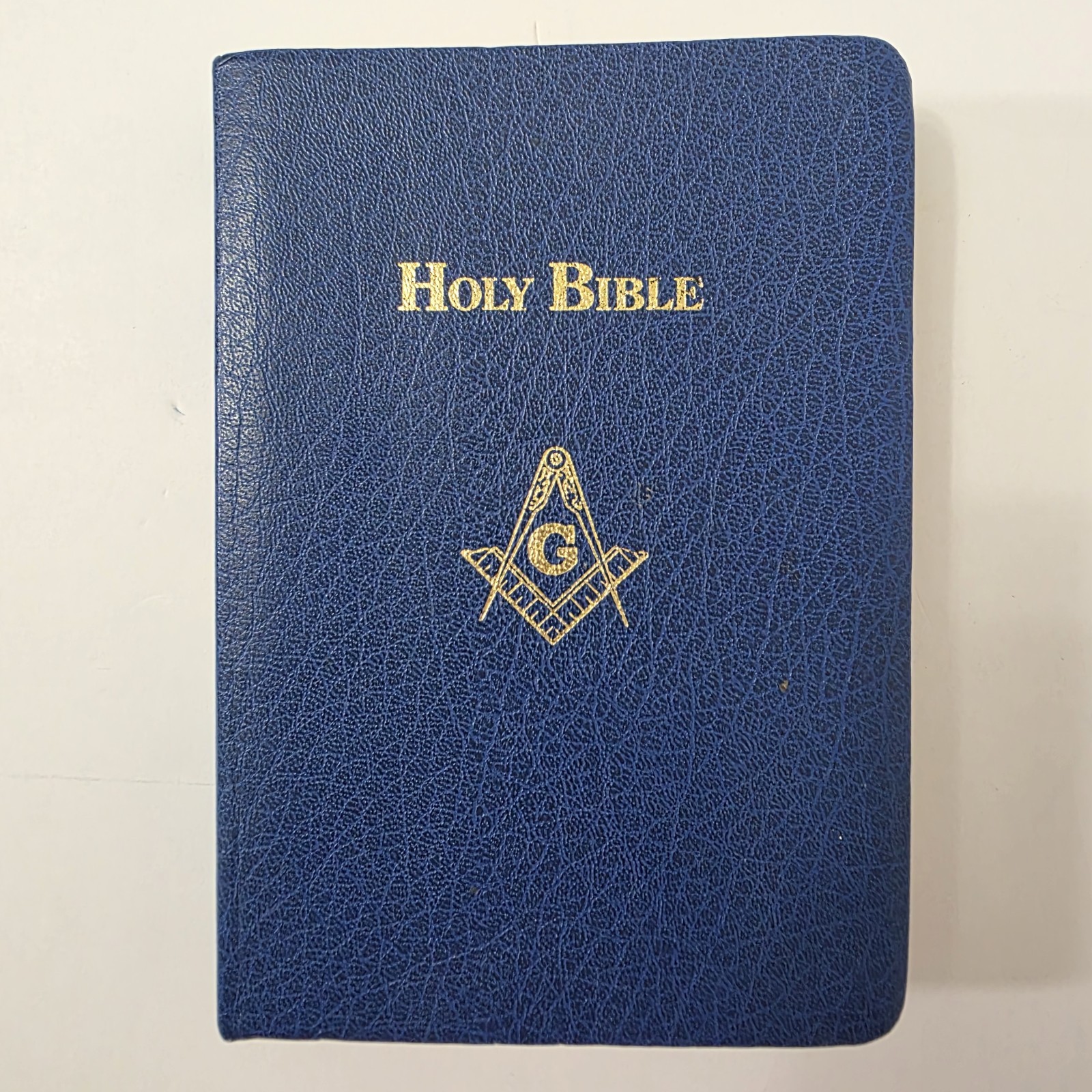Vtg 1984 Copyright Master Mason Ed Holy Bible KJV Blue Masonic Heirloom Clean Vtg 1984 Copyright Master Mason Ed Holy Bible KJV Blue Masonic Heirloom Clean
