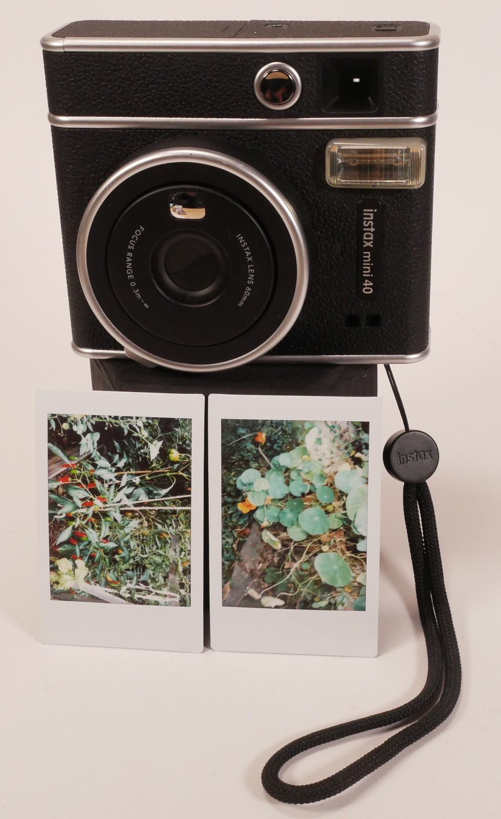Fujifilm Instax Mini 40 Instant Camera - Black - Film-tested/working