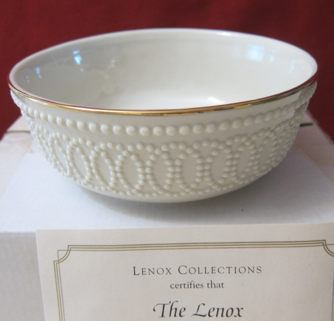 New Vintage Lenox Ivory Beaded Infinity Design Bowl 5 1/2” 24K Gold Rim New Vintage Lenox Ivory Beaded Infinity Design Bowl 5 1/2” 24K Gold Rim