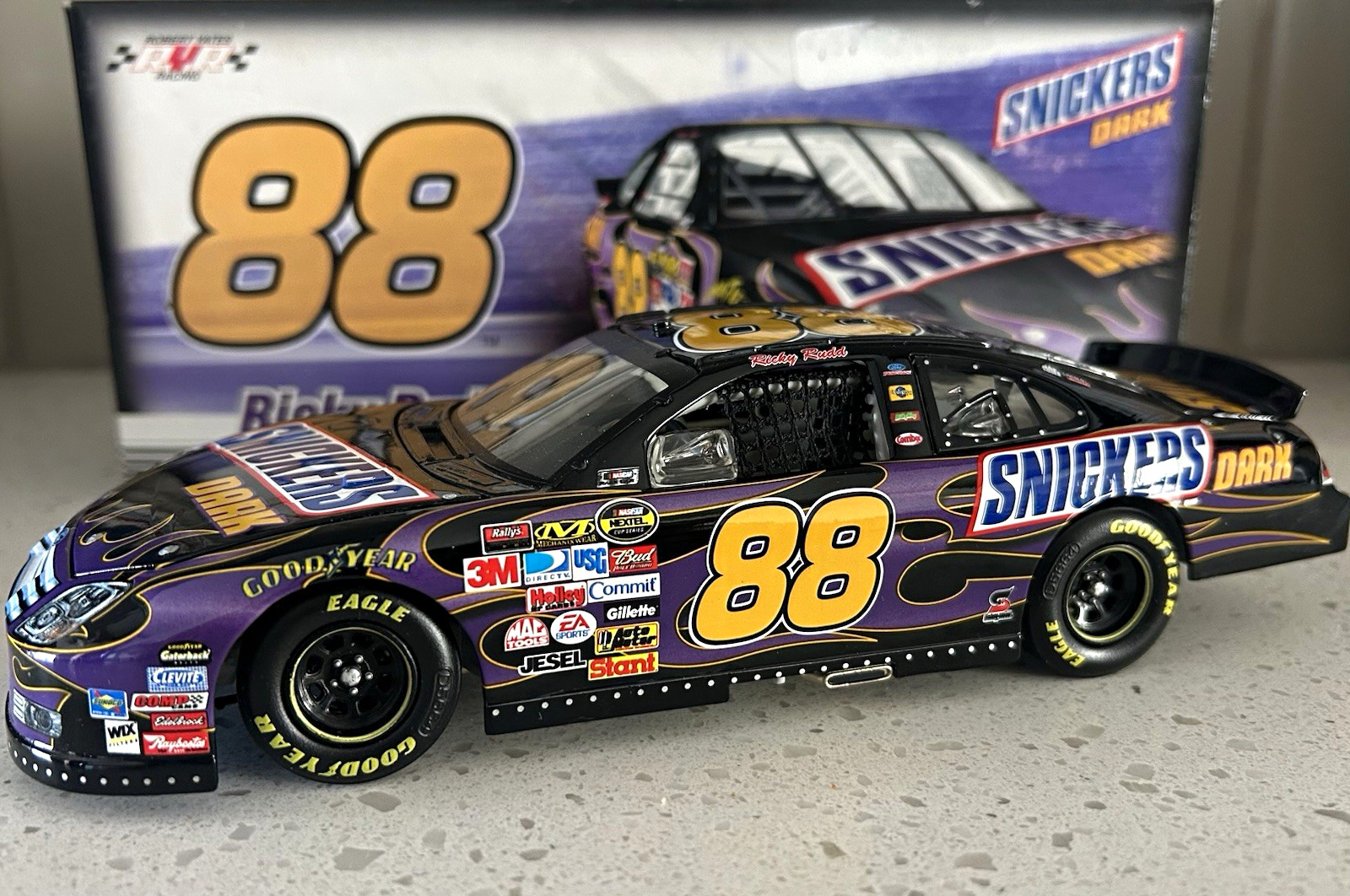 XRARE NASCAR 1:24 Diecast Ricky Rudd #88 Snickers Dark 2007 Ford Fusion XRARE NASCAR 1:24 Diecast Ricky Rudd #88 Snickers Dark 2007 Ford Fusion