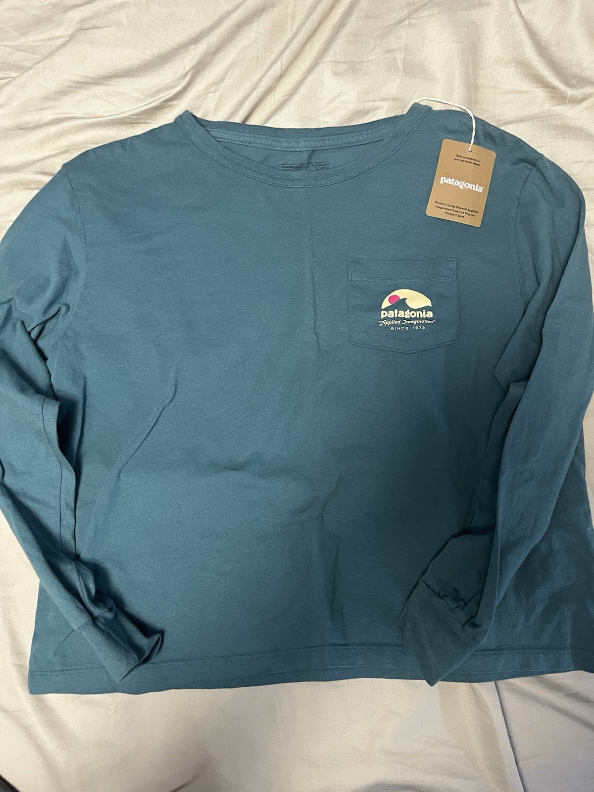 Patagonia Women’s Applied Easy Cut Organic Long Sleeve NWT Patagonia Women’s Applied Easy Cut Organic Long Sleeve NWT
