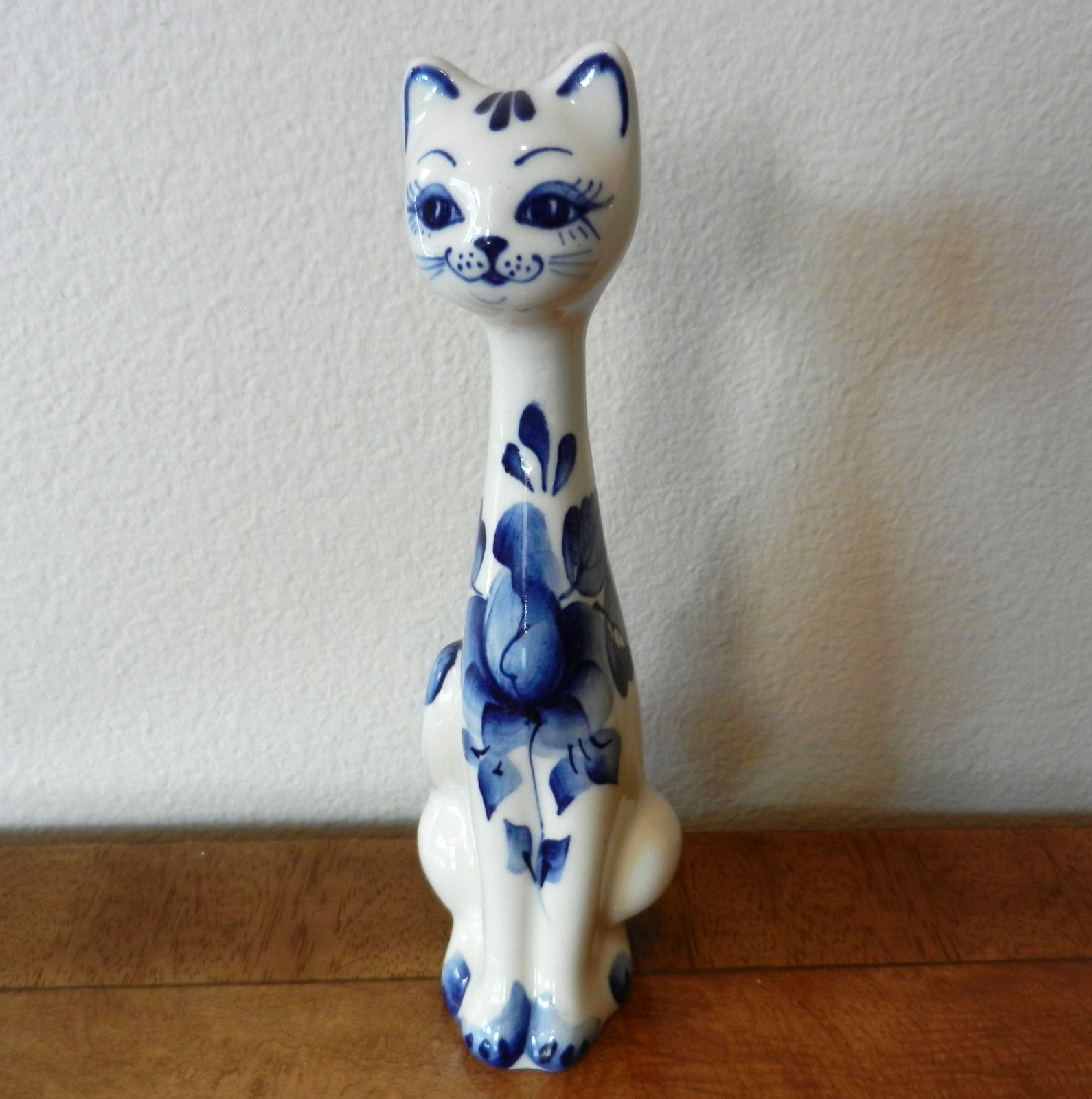 Vintage Long Neck Hand Painted Floral Cat Figurine Blue and White 9\