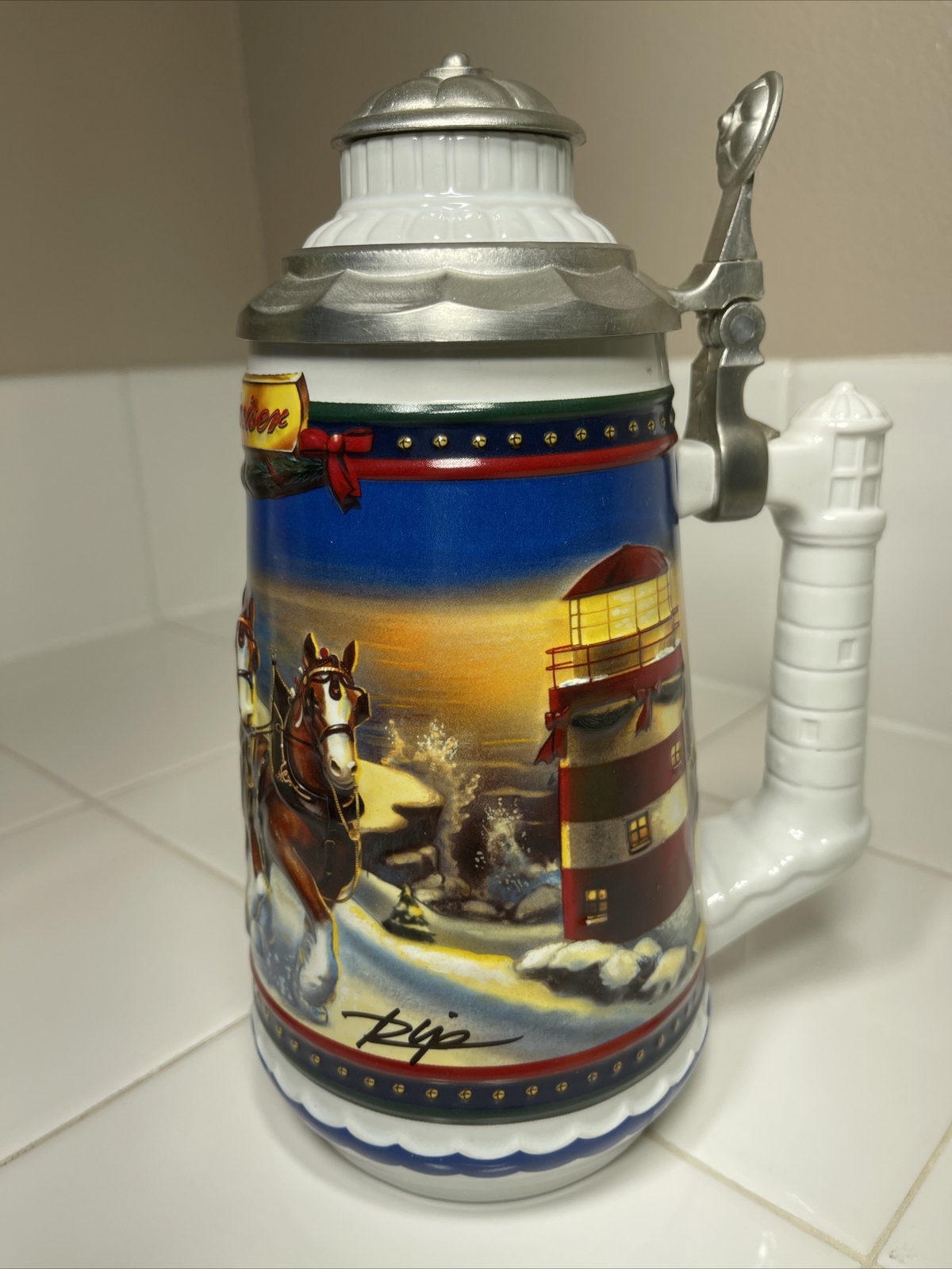 Anheuser-Busch GUIDING THE WAY HOME STEIN Ceramic Budweiser Bud 2002 CS529SE