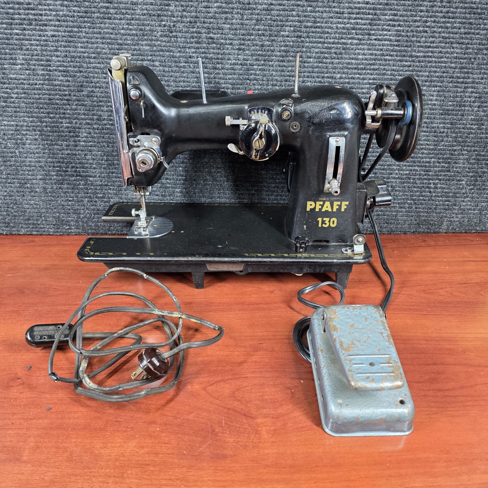 Vintage Pfaff 130 Sewing Machine Made in Germany w/ Pedal - See Video