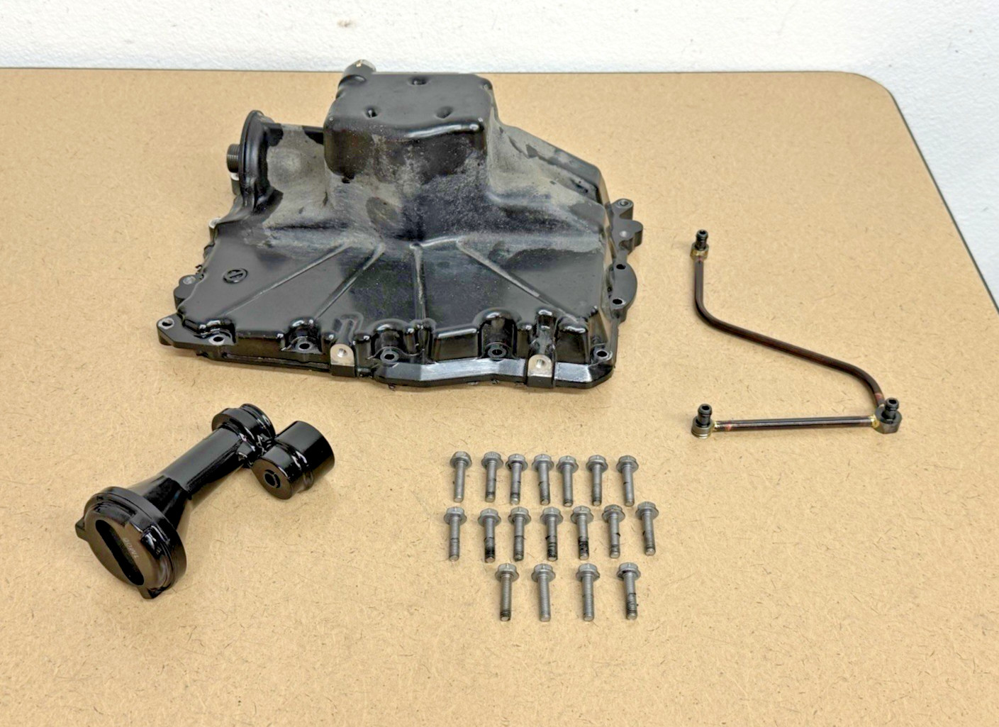 2020-2025 Kawasaki Z900 Zr 900 RS Engine Motor Bottom Oil Pan Cover 49034-0578