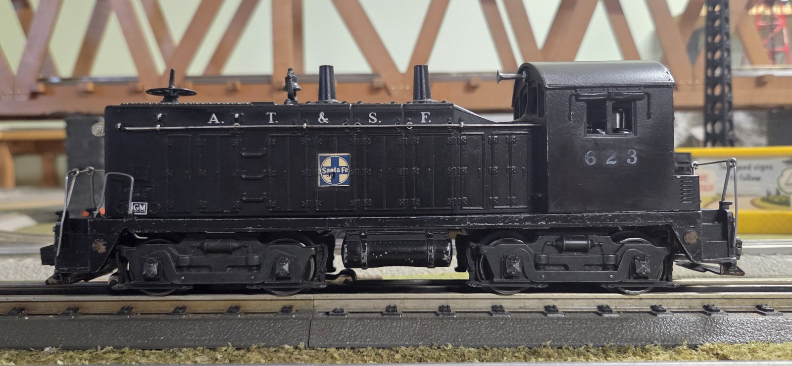 Lionel 623 Postwar Santa Fe, A.T.&S.F. Diesel Switcher Tested and Working RUNNER
