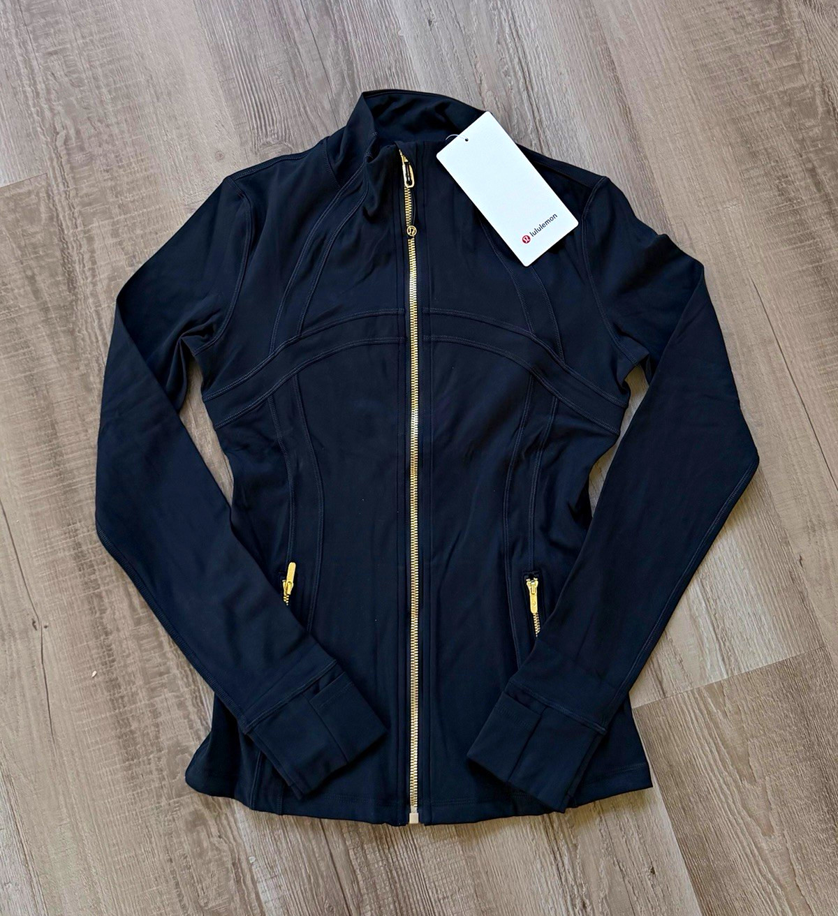 lululemon Women’s Black Jacket Size 6 Full Zip Zipped Pockets Polyester