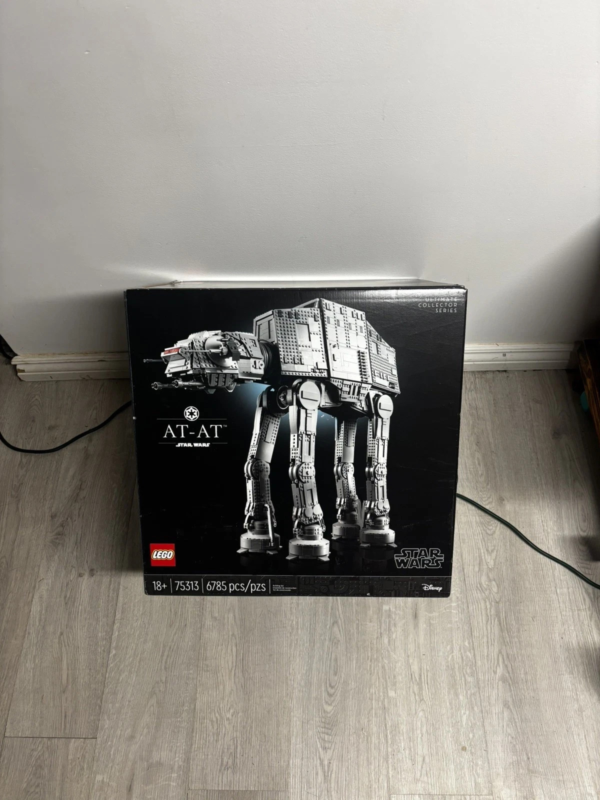 RETIRED Lego UCS Star Wars AT-AT 75313 Original Sealed box