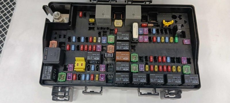 2018-2020 Dodge Durango Engine Fuse Box Assembly Factory OEM With Warranty