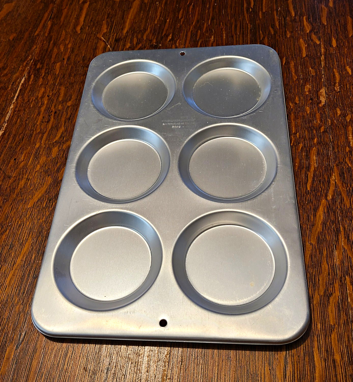 Vintage Wilton 6-Cavity Muffin Top Heavy Aluminum Pan *hardly used,looks new*