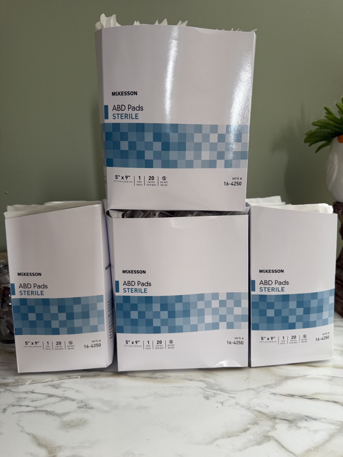 80 Ct McKesson Abdominal Pads ABD Sterile 5\ 80 Ct McKesson Abdominal Pads ABD Sterile 5\