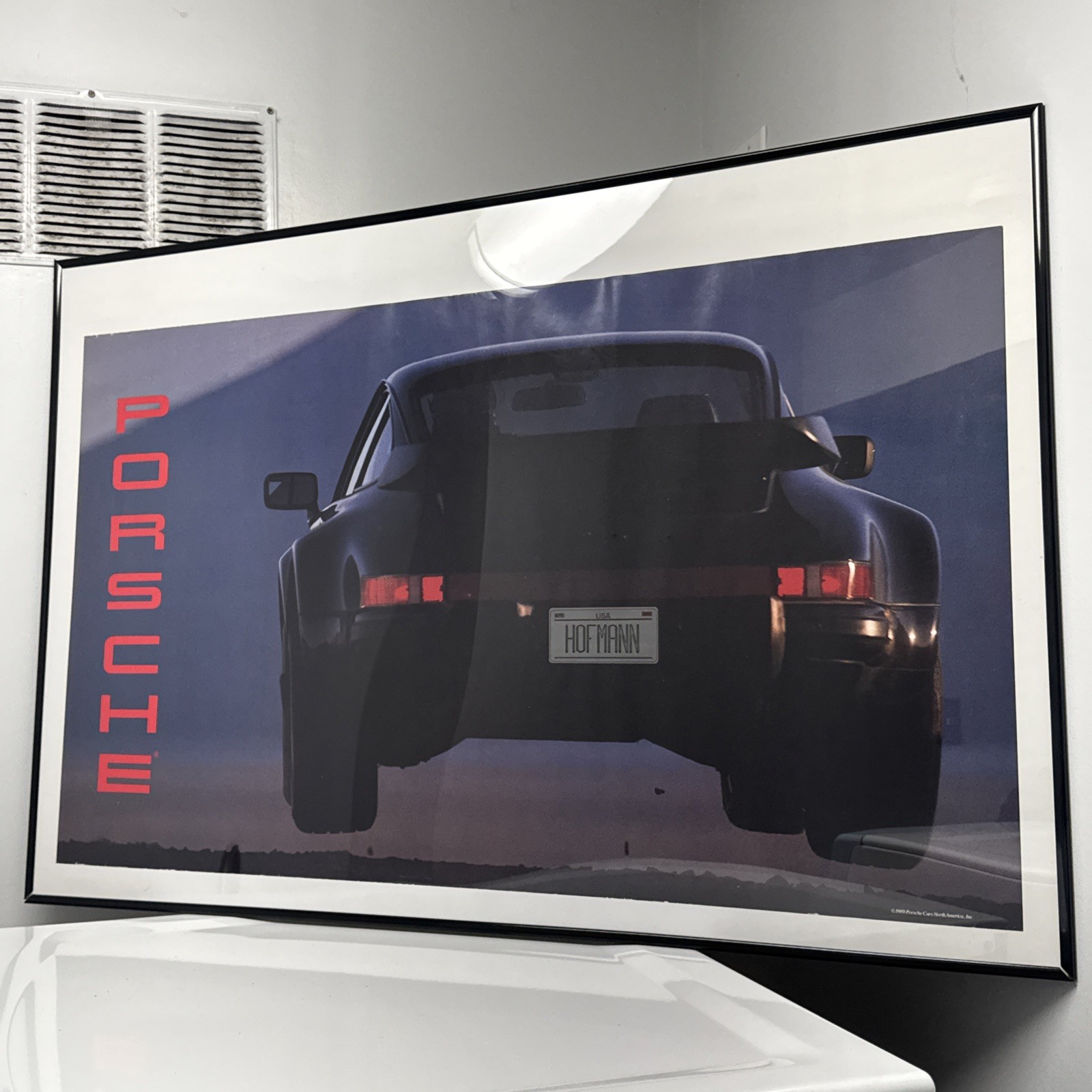 VINTAGE 1989 Flying PORSCHE 911 37