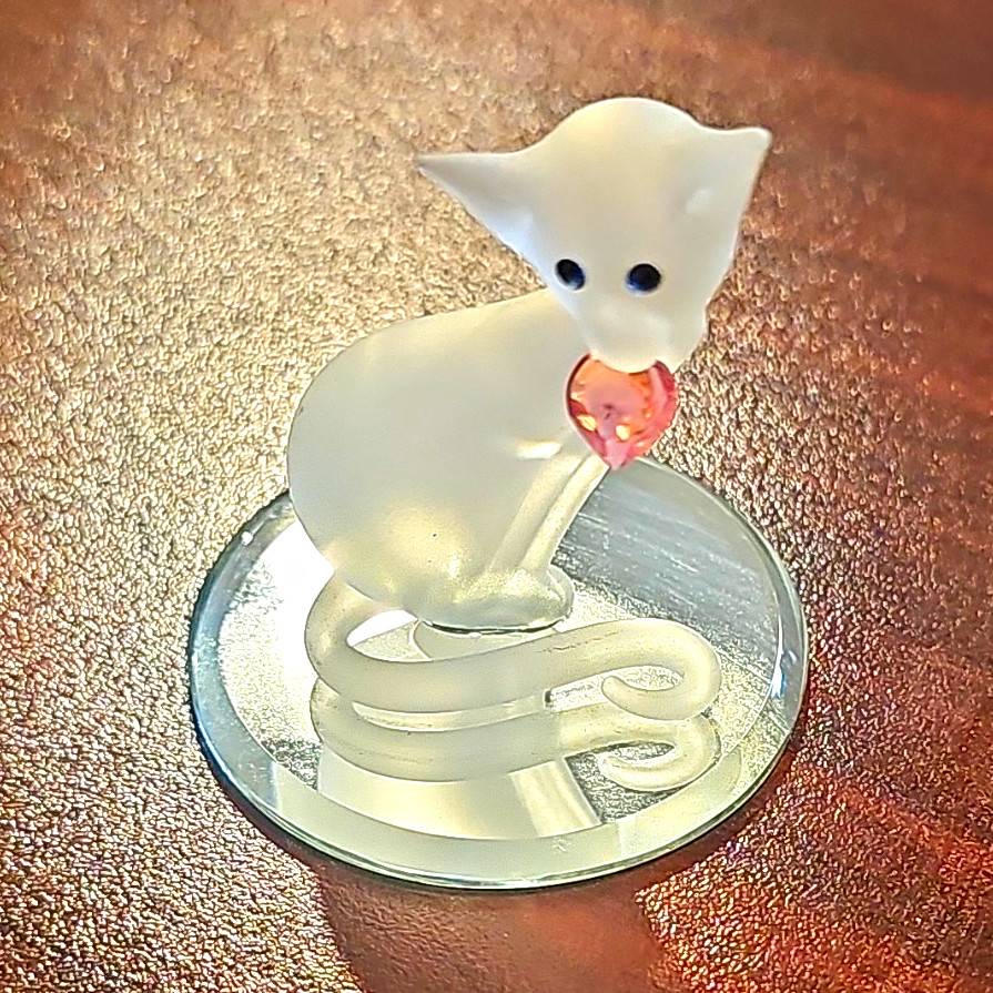 Glass Baron Frosted Glass Cat Figurine w/ Pink Heart on Round Mirrored Base Glass Baron Frosted Glass Cat Figurine w/ Pink Heart on Round Mirrored Base
