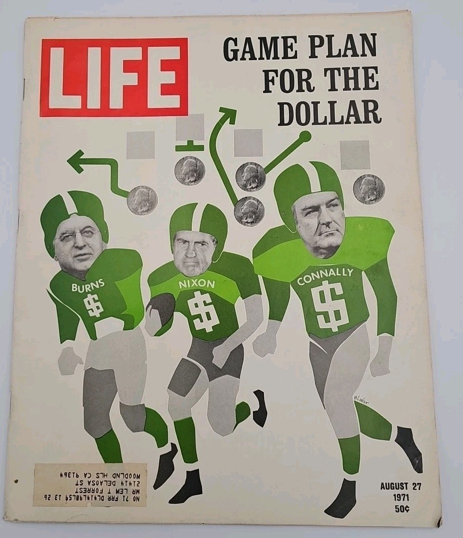 LIFE Magazine August 27 1971 Nixon Football Cover LIFE Magazine August 27 1971 Nixon Football Cover