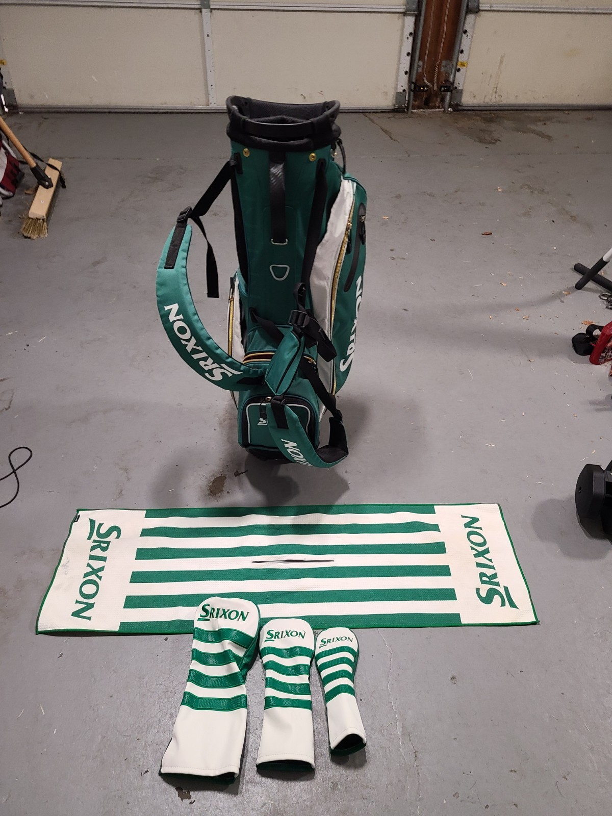 LIMITED EDITION SRIXON MASTERS GOLF BAG