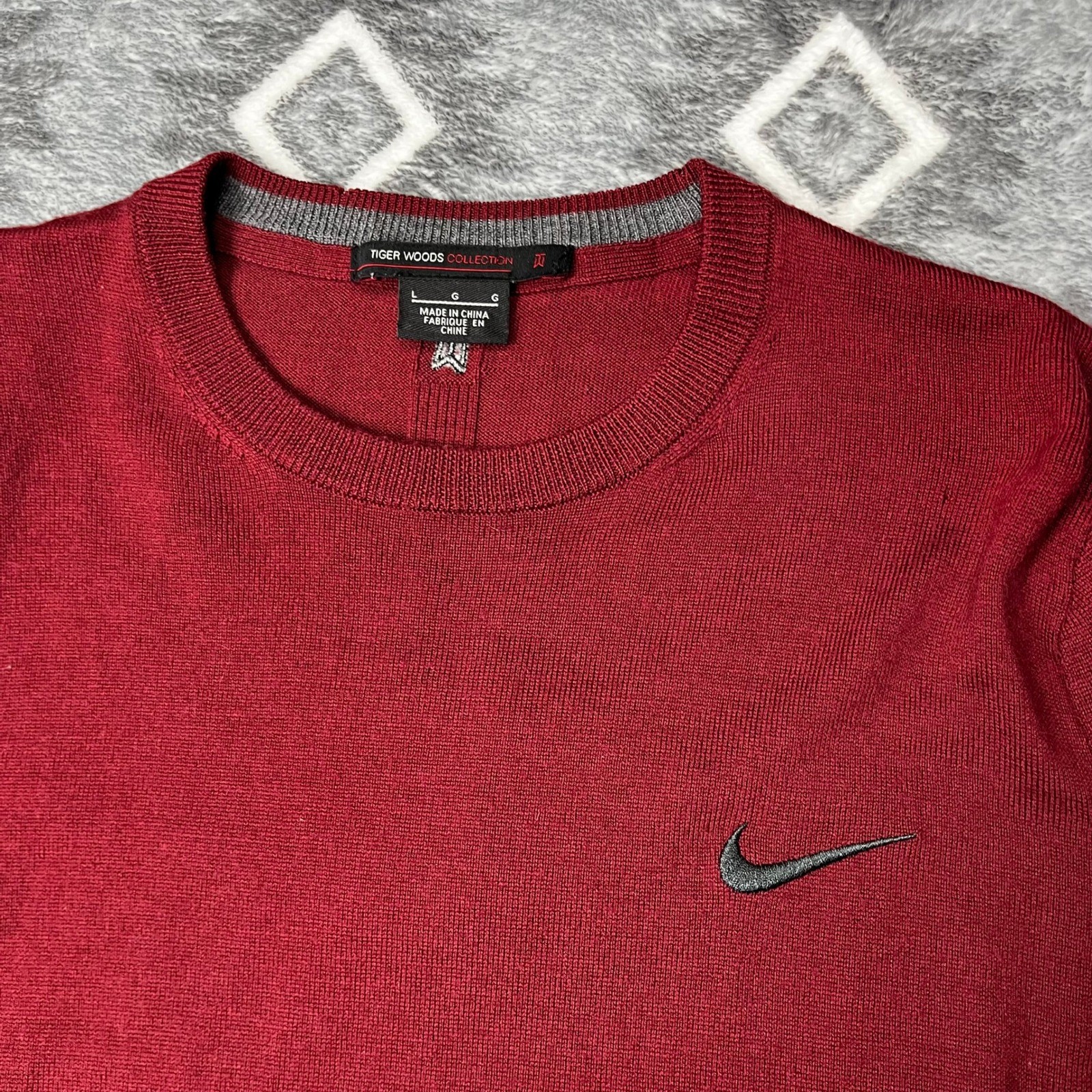 Nike Tiger Woods Collection Burgundy Merino Wool Golf Sweater L 810430-672