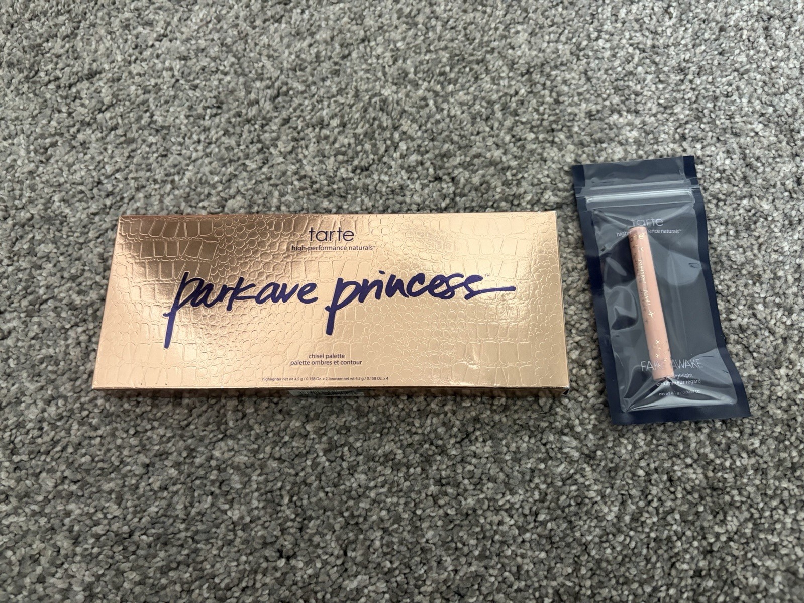 tarte Park Ave Princess 2pc Set Chisel Palette Contour/Highlighter + Brightener tarte Park Ave Princess 2pc Set Chisel Palette Contour/Highlighter + Brightener