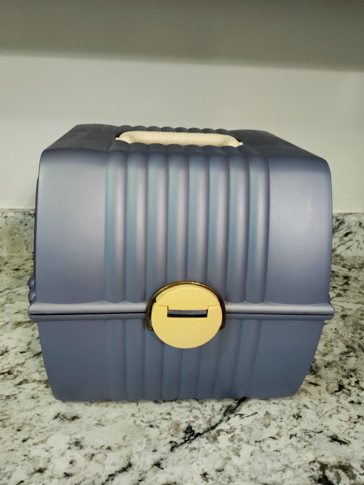 Vintage 1990\'s Sassaby Large 3 Tier Makeup Case Light Purple Model 103 Vintage 1990\'s Sassaby Large 3 Tier Makeup Case Light Purple Model 103