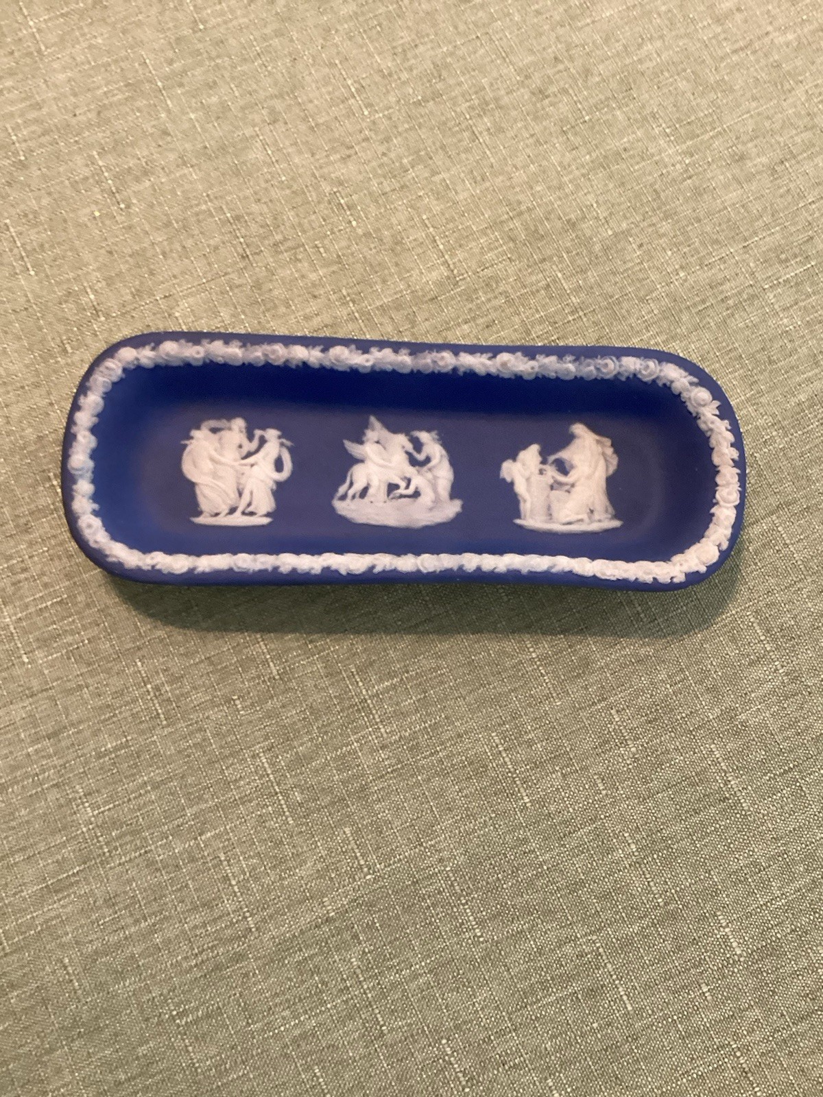 Vtg WEDGWOOD England Small TRINKET Rectangular Trinket DISH Jasperware Preowned 
