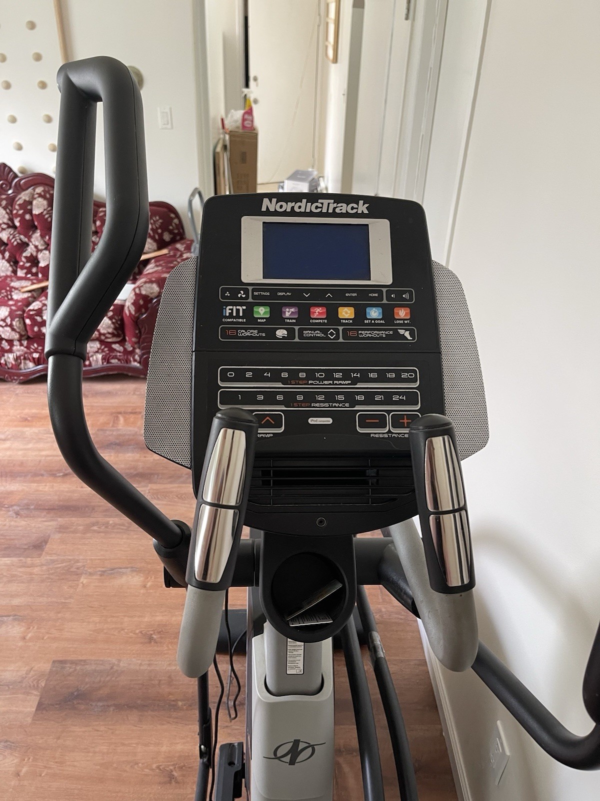 NordicTrack Elliptical Machine Magnetic Resistance, 16 Programs, 4 Profiles HR