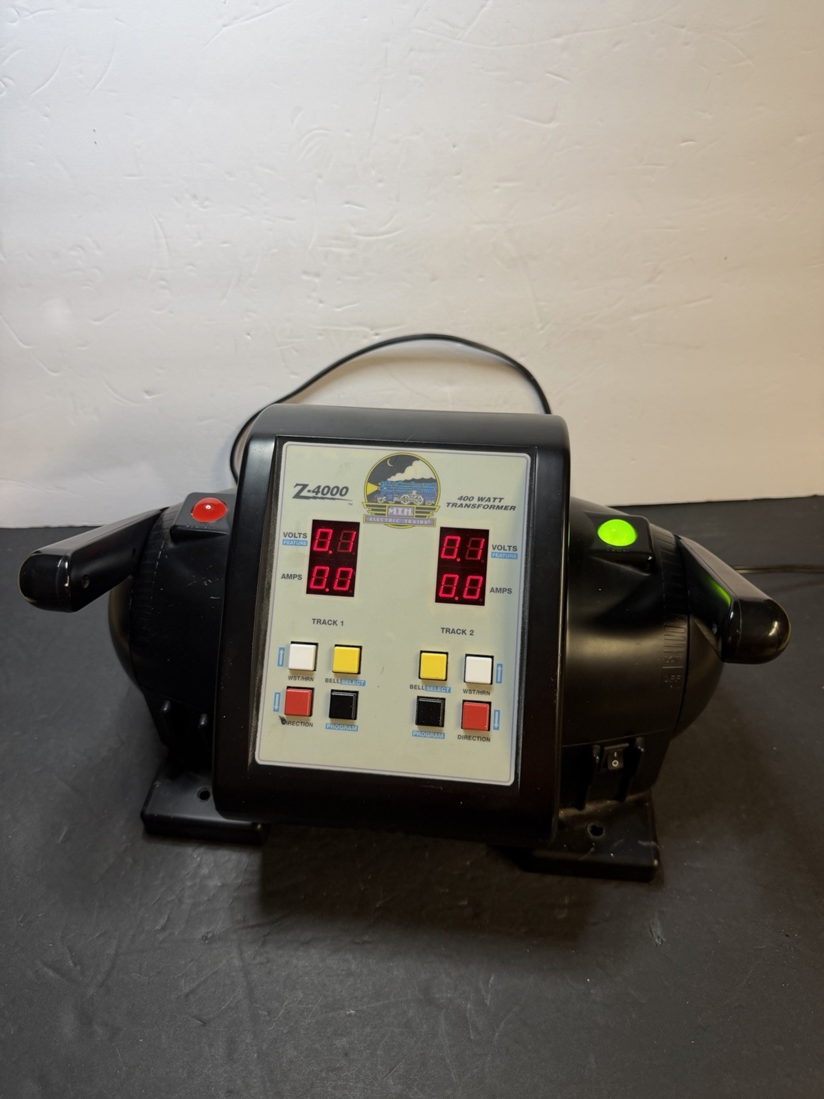 MTH 40-4000 Z-4000 Transformer 400W Variable Dual Control - TESTED - No Box MTH 40-4000 Z-4000 Transformer 400W Variable Dual Control - TESTED - No Box