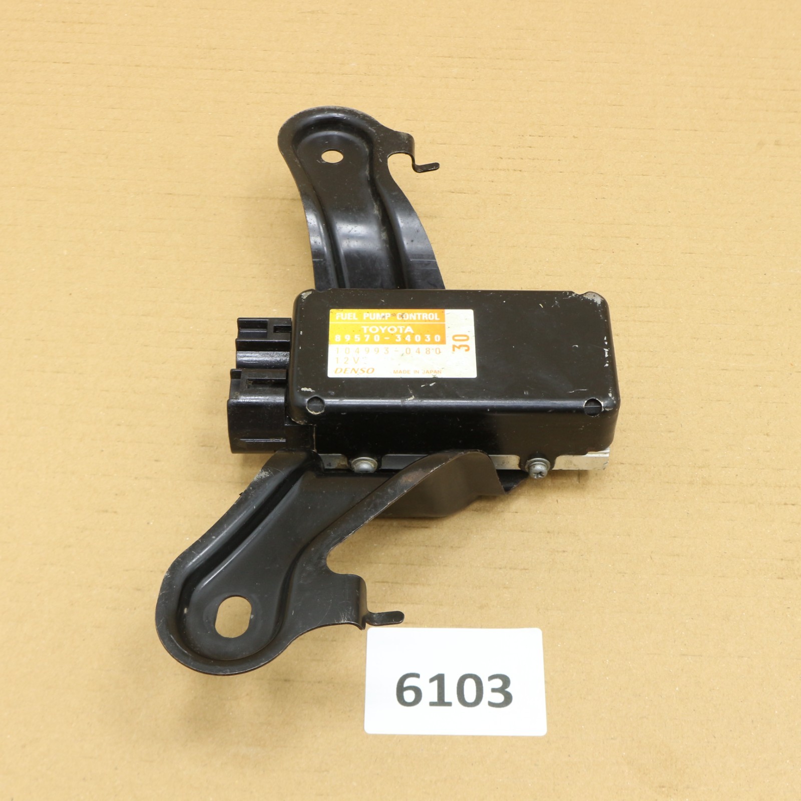 Toyota Sequoia 2008-2011 OEM Fuel Gas Pump Control Module Computer 89570-34030
