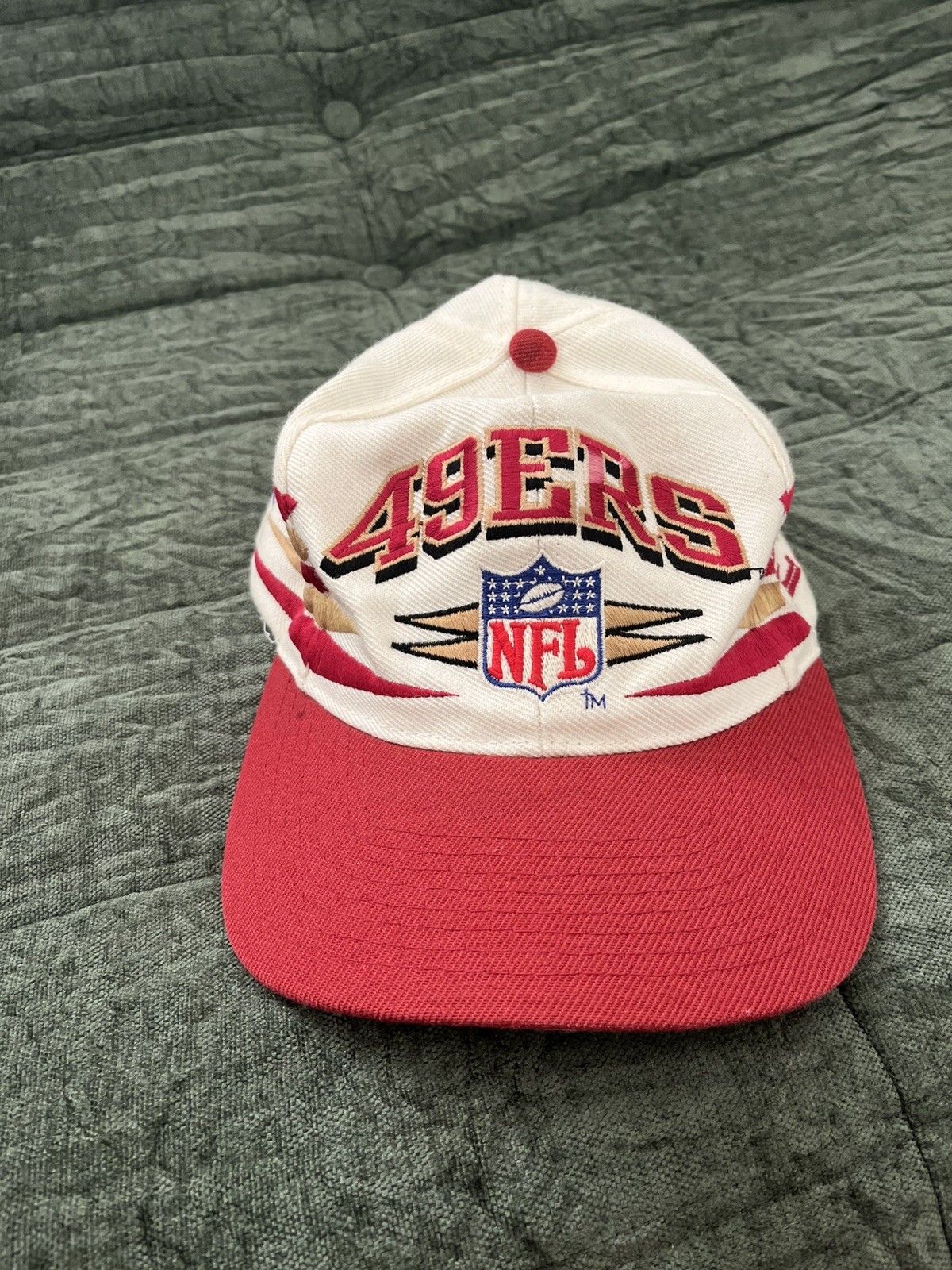 Vintage San Francisco 49ers Logo Athletic Pro Line Diamond Cut Snapback Hat