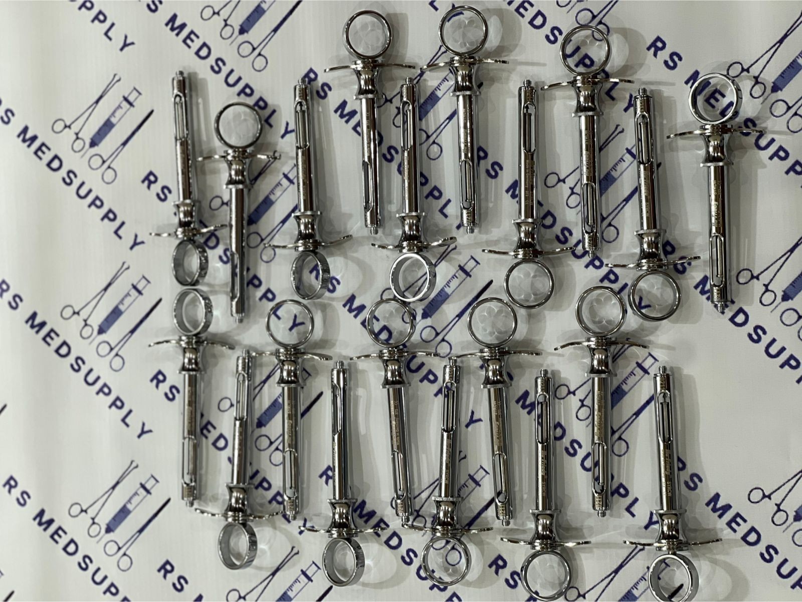 20 PCS OF Hu-Friedy CW Style Dental Anesthetic Aspirating 1.8ml Syringe SYRCW