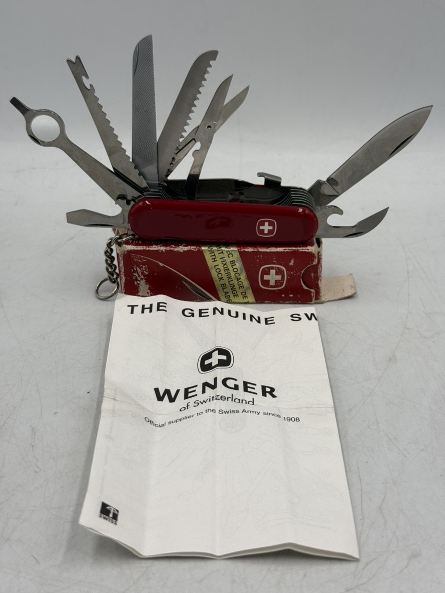 VINTAGE WENGER MASTER SWISS ARMY KNIFE 16404 W/ORIGINAL BOX  (CP2023937)