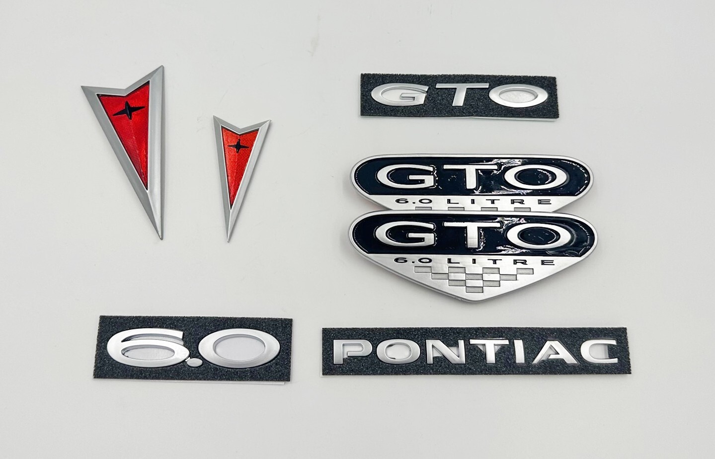 05-06 Pontiac GTO Exterior Emblem Badge Kit Front Bumper Rear Emblems SILVER