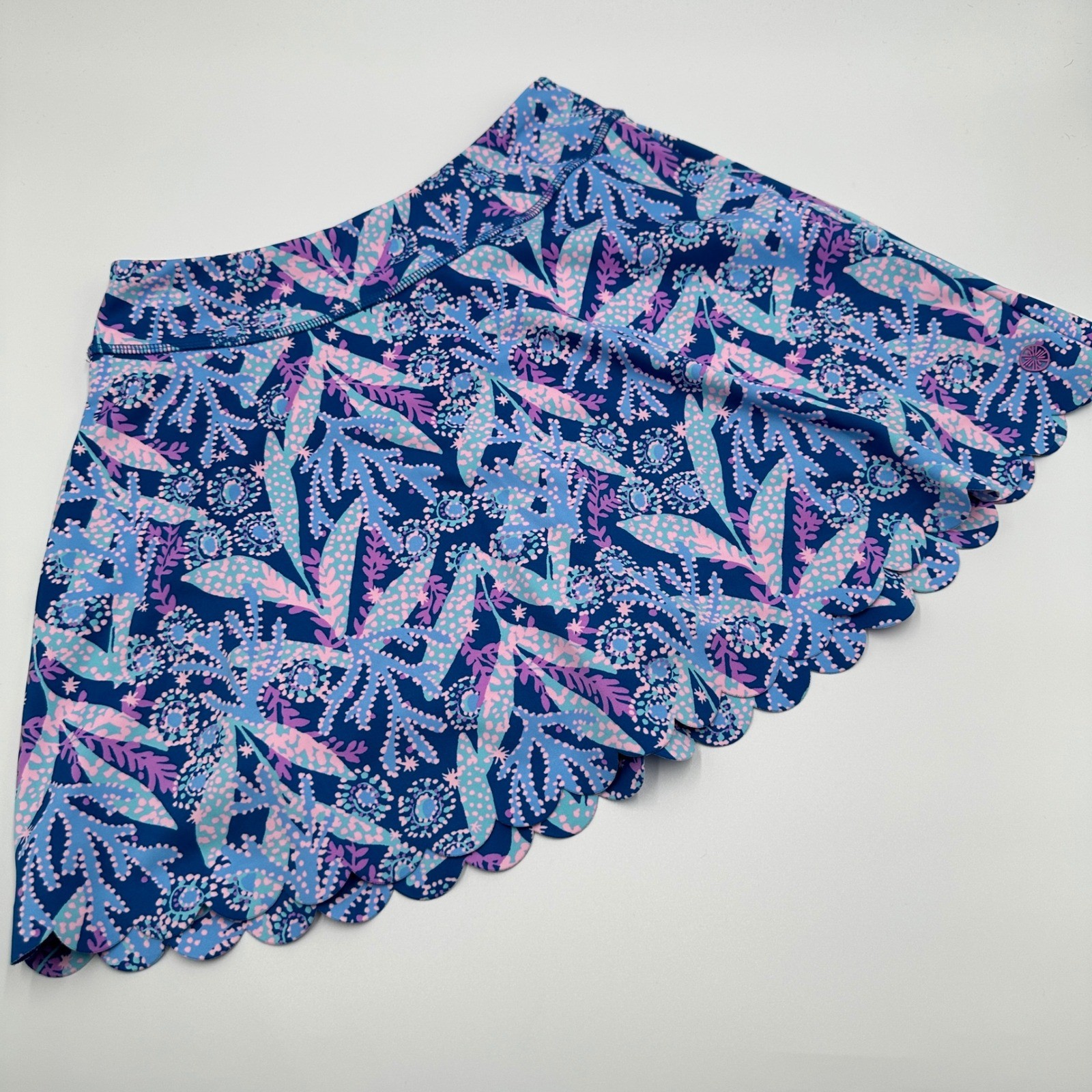 Lilly Pulitzer Luxletic Skort Womens XS Blue Pink Scallop Floral Golf Pickleball Lilly Pulitzer Luxletic Skort Womens XS Blue Pink Scallop Floral Golf Pickleball