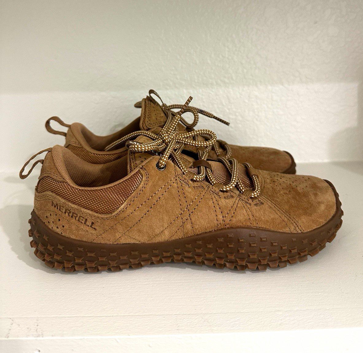 Merrell Wrapt Women’s Brown Suede Lace-Up Low Top Sneaker Rubber Outsole