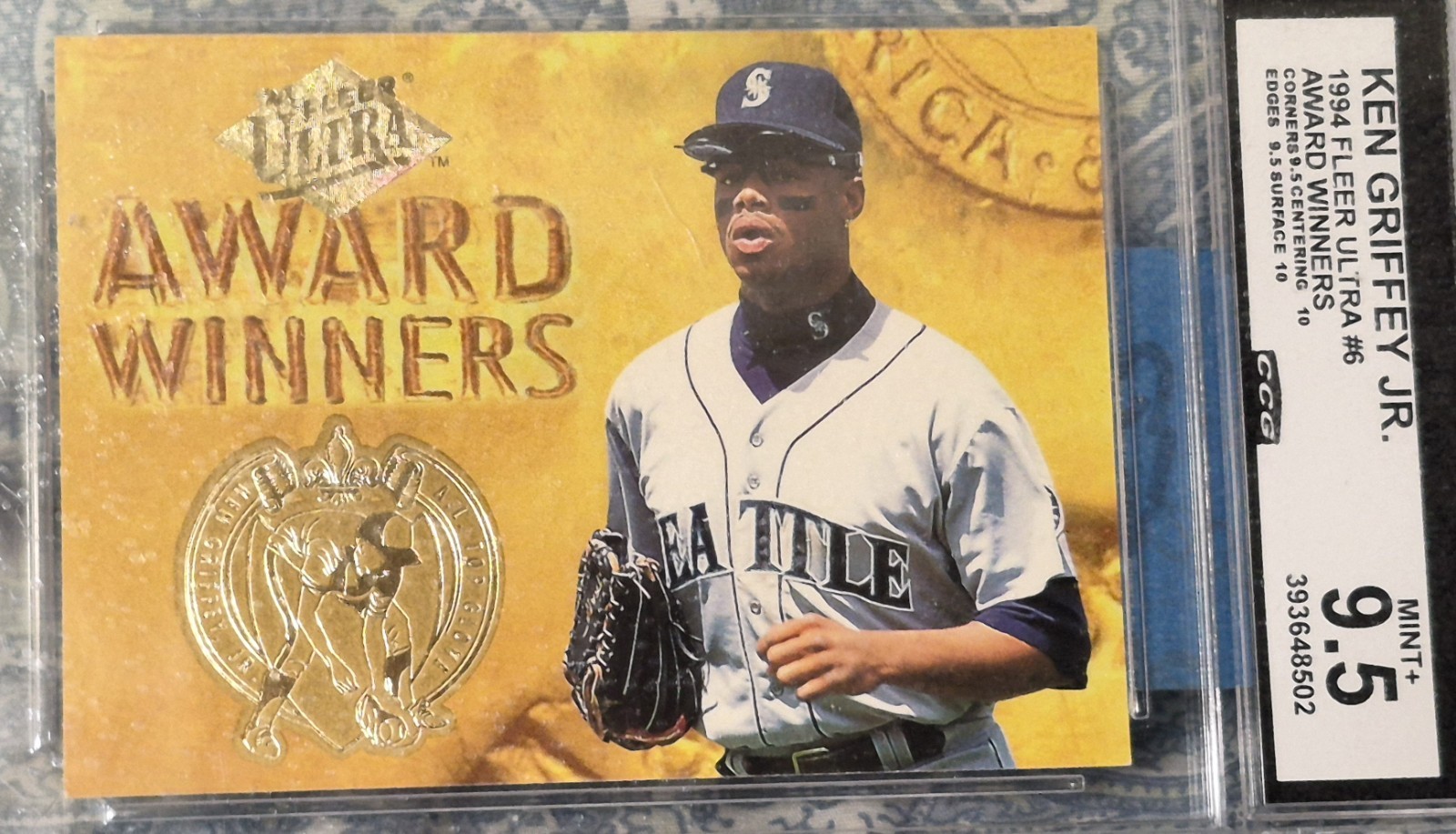1994 FLEER Ultru 6/25 Award Winners CCG 9.5 1994 FLEER Ultru 6/25 Award Winners CCG 9.5