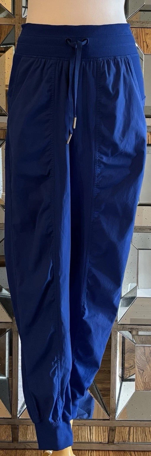 Lululemon Blue Jogger Pants Lightweight Unlined SZ 4 Excellent Condition