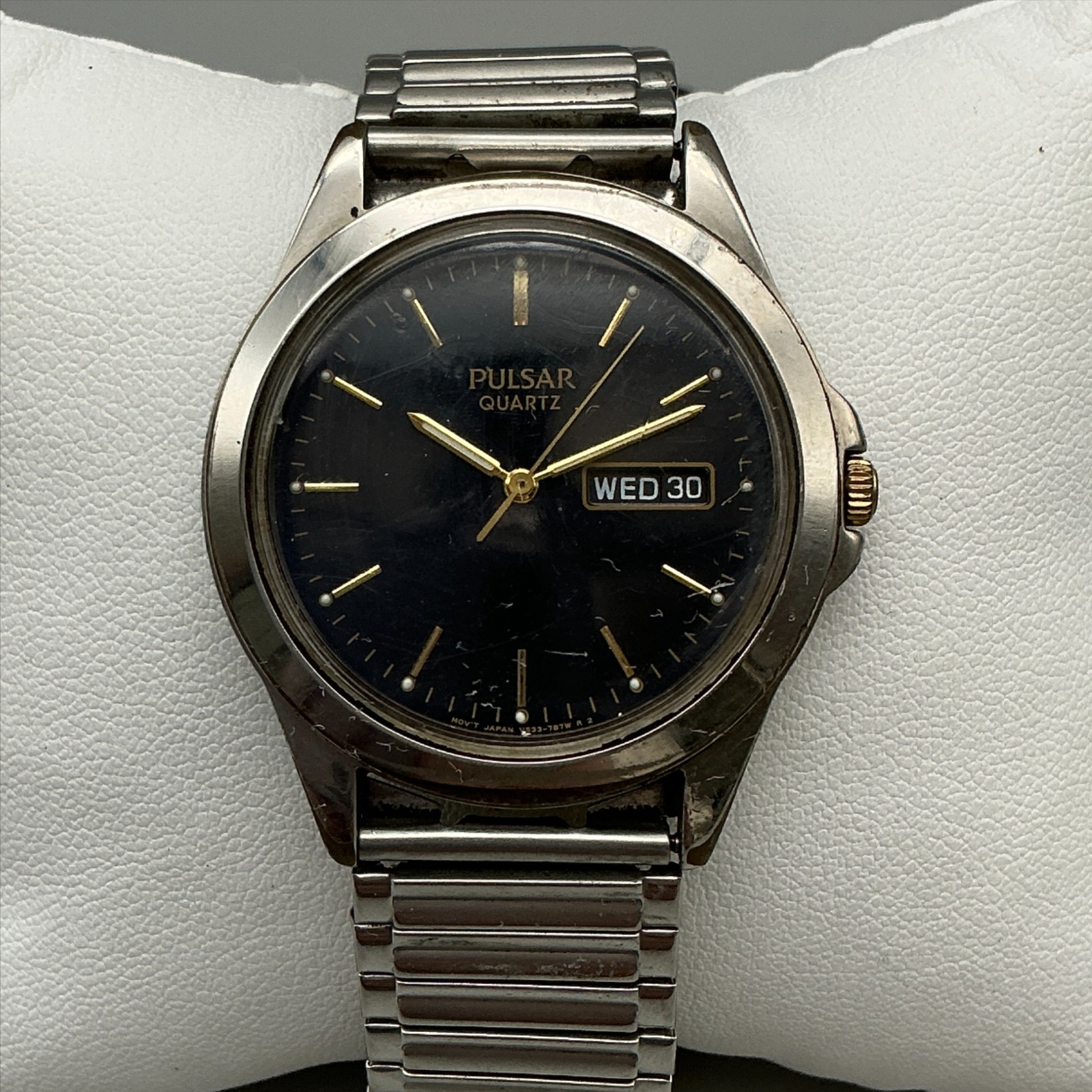 Vintage Pulsar Mens Watch 36mm Black Dial Stretch Day Date 1N0705 New Battery