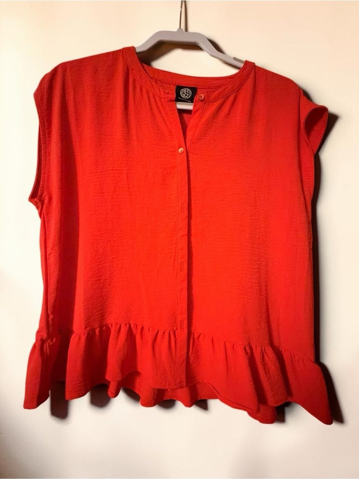 bobeau Red Ruffle-Hem Sleeveless Blouse