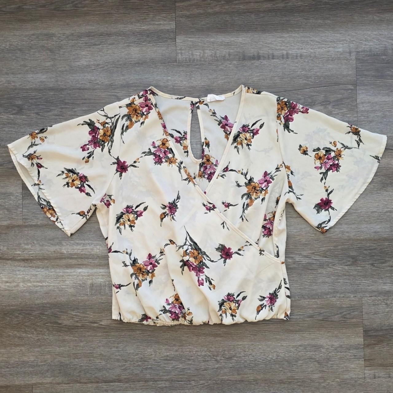 Sienna Sky Cream Floral Twist Back Smocked Waist Blouse Flutter Sleeve Large
