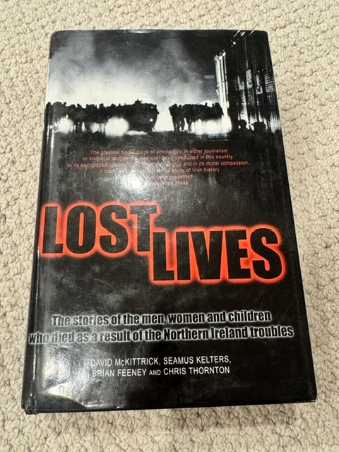 Lost Lives : Two Stories of the Men, Women and Children Who Died As a Result of Lost Lives : Two Stories of the Men, Women and Children Who Died As a Result of