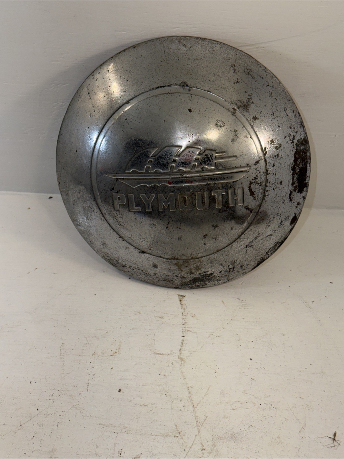 Vintage 1940\'s Plymouth Sail Ship Logo Single Silver Hubcap Dogdish Man Cave Vintage 1940\'s Plymouth Sail Ship Logo Single Silver Hubcap Dogdish Man Cave