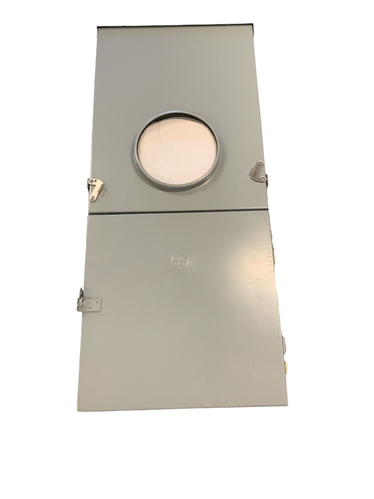 GE Ringless Load Center Meter Socket 120/240-Volt 200A 4-Space 8-Circuit Plug-On GE Ringless Load Center Meter Socket 120/240-Volt 200A 4-Space 8-Circuit Plug-On