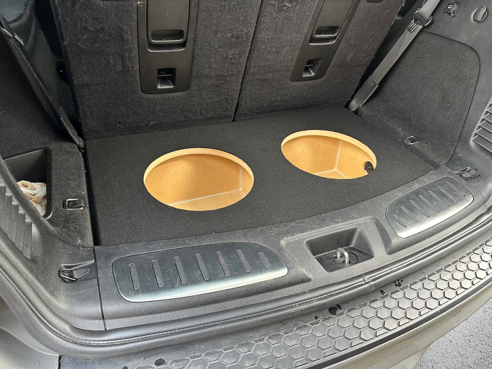 For a 2011+ Dodge Durango Custom Sub Box Subwoofer Enclosure ~ Dual 12\