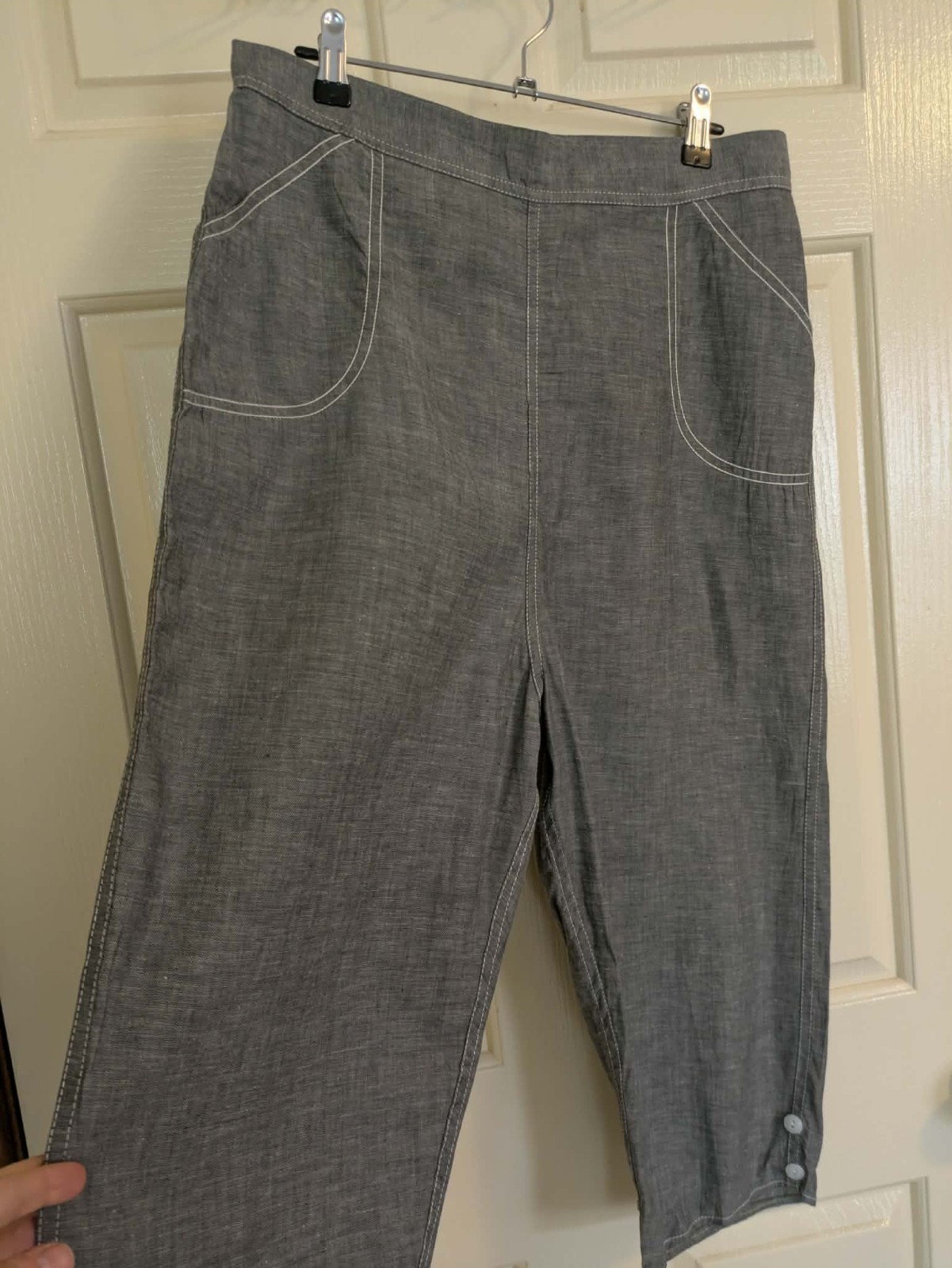 1950s grey capri pants 1950s grey capri pants