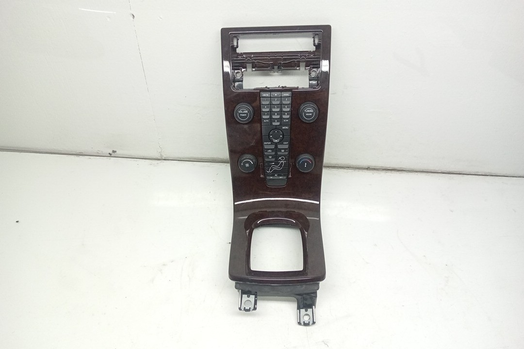 07 2007 Volvo S40 Radio Control Panel w/Phone OEM