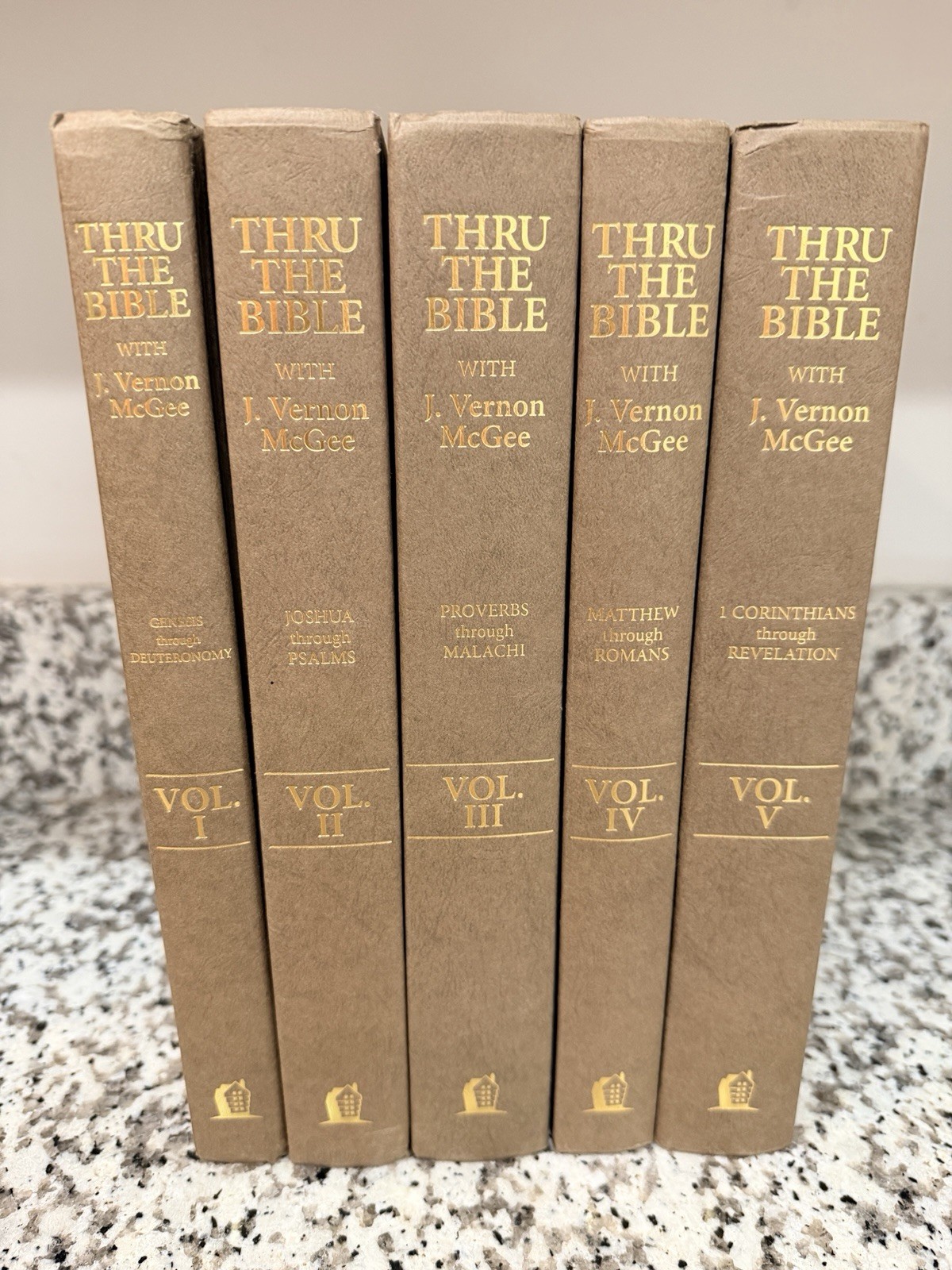 Thru The Bible J. Vernon McGee 5 Volume Book Complete Set 1981 HC Nelson Likenew