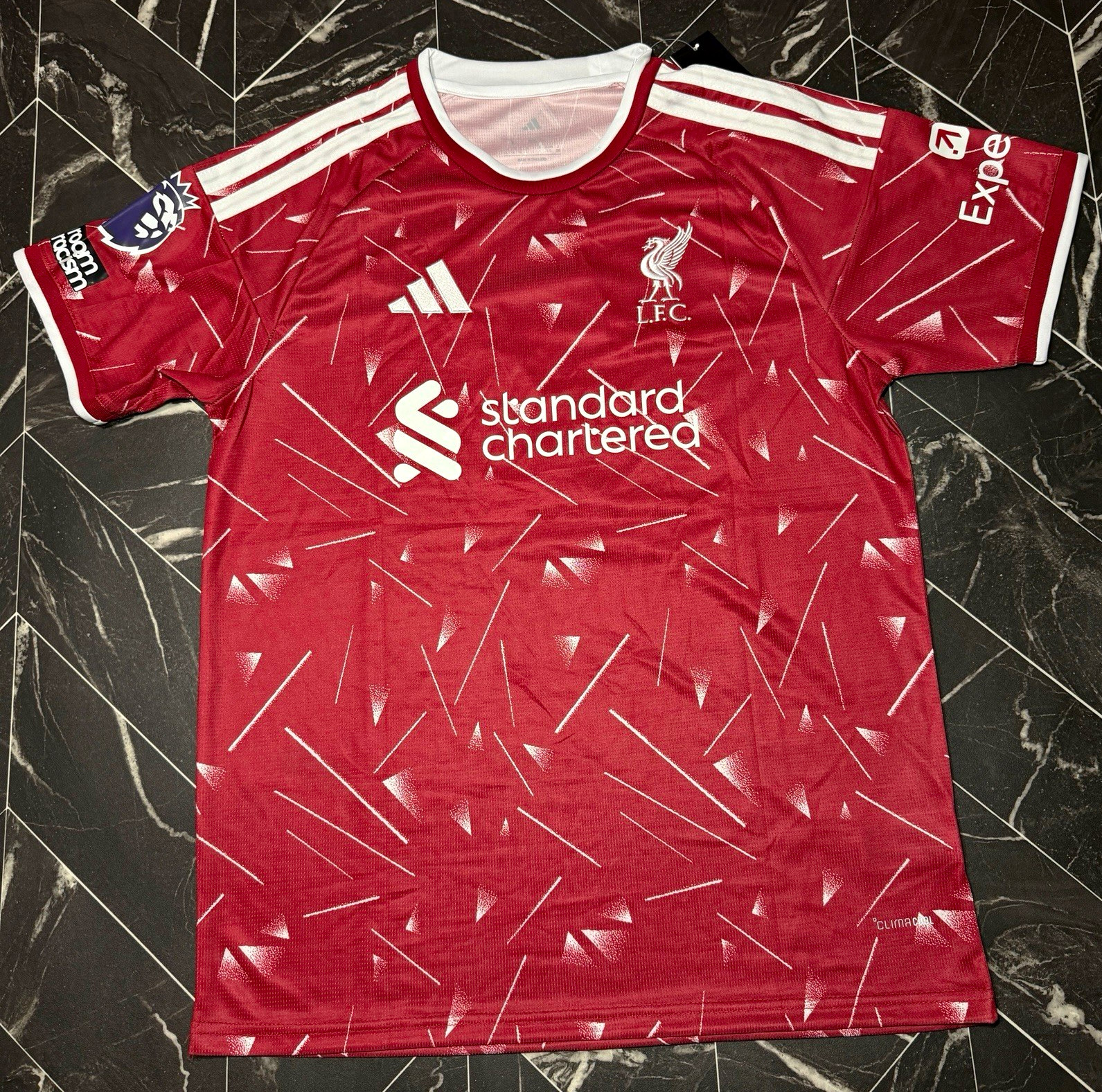 adidas Liverpool 2026/27 Wirtz #7 Home Jersey Men’s L Red/White Premier League