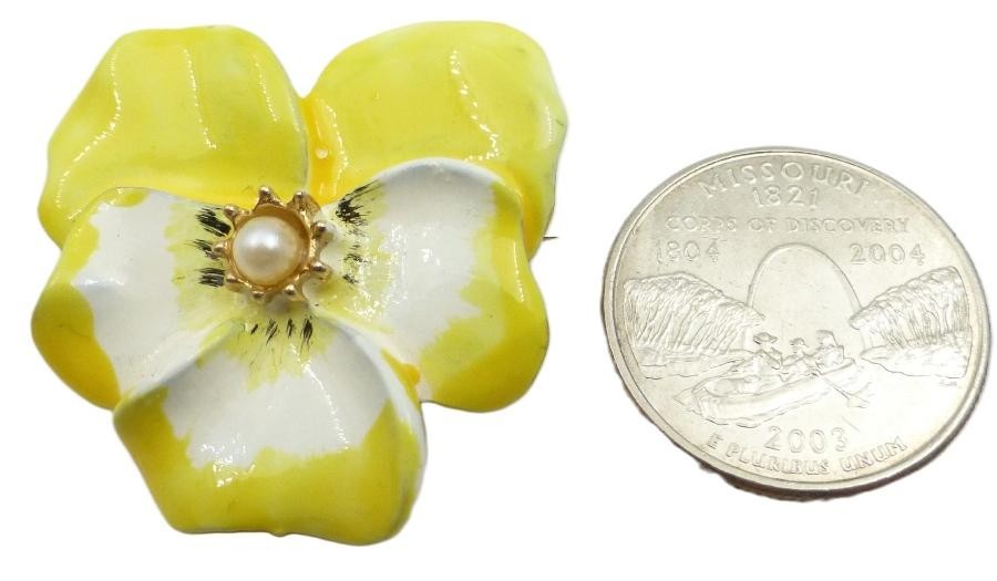 HOBE Vintage Pin Yellow and White Enamel Pansey with Real Pearl