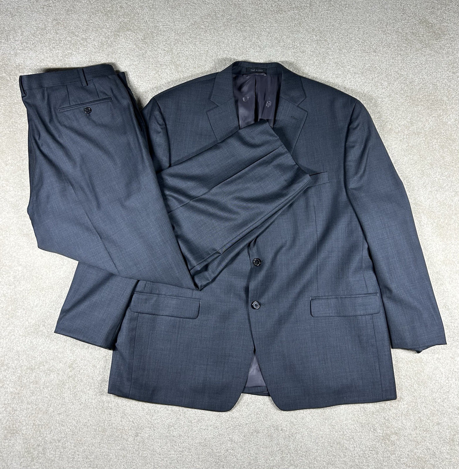 Lauren Ralph Lauren Men’s Gray Sharkskin 100% Wool Suit 48R 44x29 EUC Lauren Ralph Lauren Men’s Gray Sharkskin 100% Wool Suit 48R 44x29 EUC