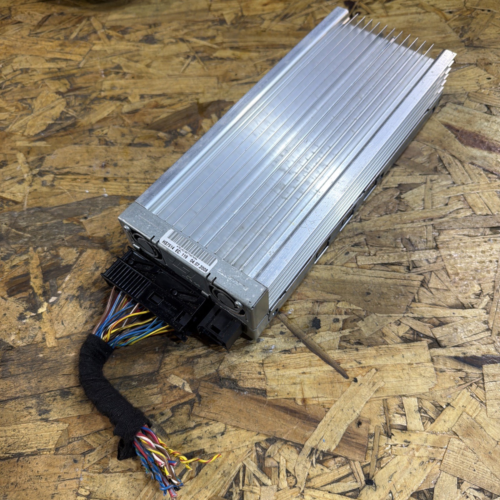 07-13 BMW E82 E88 E87 E90 E91 E92 Top Hifi Logic 7 Audio System Amplifier OEM 07-13 BMW E82 E88 E87 E90 E91 E92 Top Hifi Logic 7 Audio System Amplifier OEM