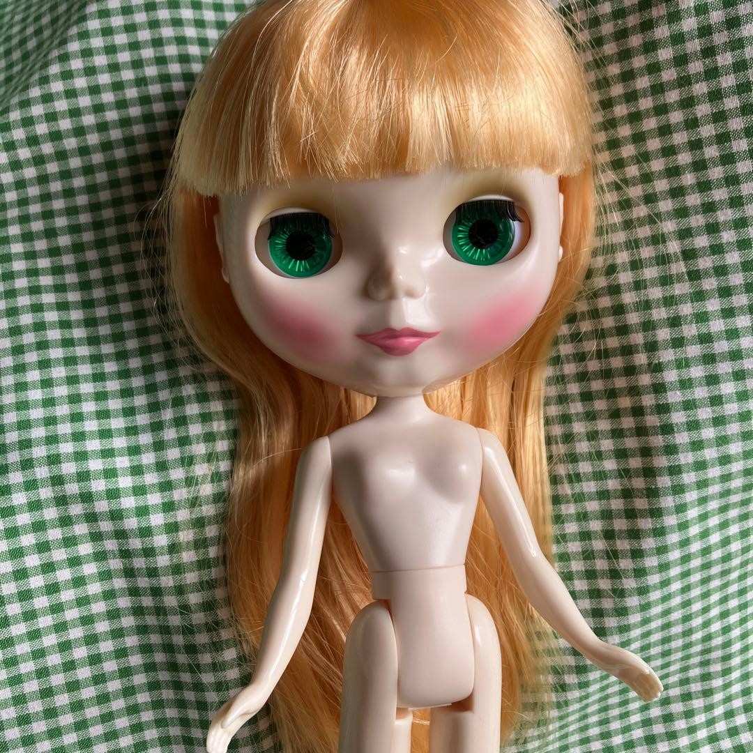 Neo Blythe Cousin Olivia Doll Body Only Collectible 15+